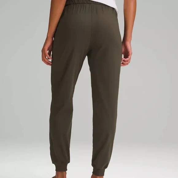 Lululemon Stretch High-Rise Jogger Women’s Size 0 - Picture 3 of 11